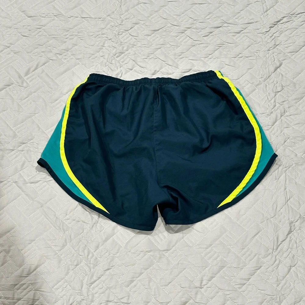 Nike Dri-Fit Running Shorts Women’s XS Athletic Workout Neon Trim Lined